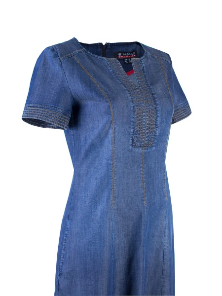 Лятна Дънкова Рокля от Тенсел с Декоративни Шевове и Джобове 25123 / 2025 Лятна Дънкова Рокля от Тенсел с Декоративни Шевове и Джобове 25123 / 2025