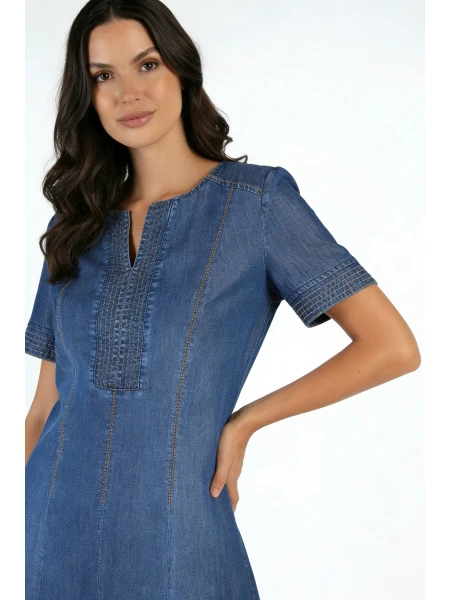 Лятна Дънкова Рокля от Тенсел с Декоративни Шевове и Джобове 25123 / 2025 Лятна Дънкова Рокля от Тенсел с Декоративни Шевове и Джобове 25123 / 2025